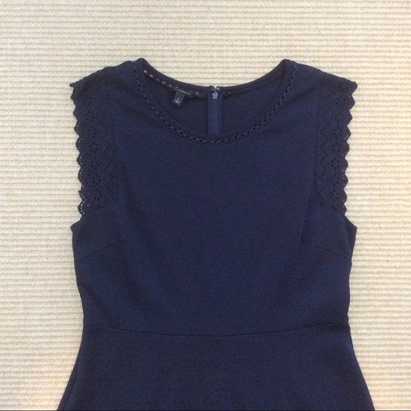 Talbots Navy Dress w/ Eyelet Trim - L - Picture 7 of 13